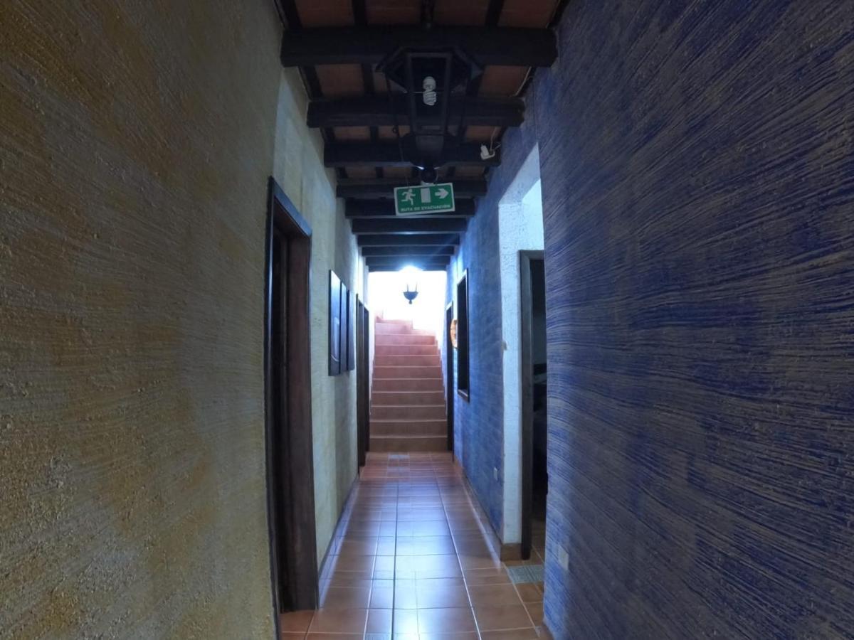 Hotel El Mirador Anexo 1 Santa Lucia Milpas Altas Ngoại thất bức ảnh