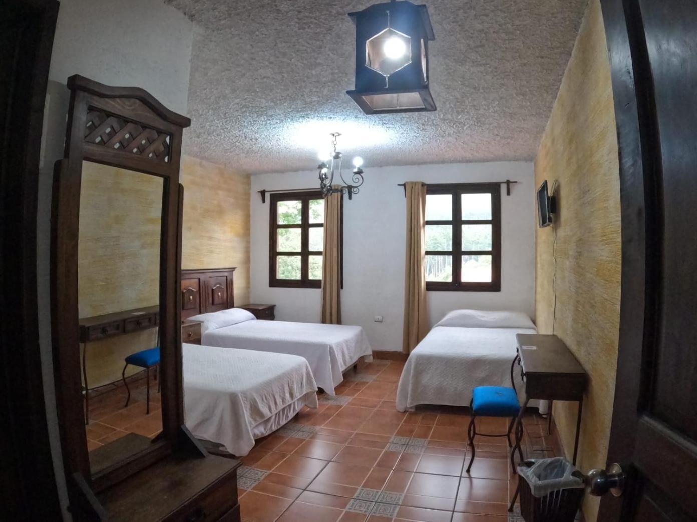 Hotel El Mirador Anexo 1 Santa Lucia Milpas Altas Phòng bức ảnh